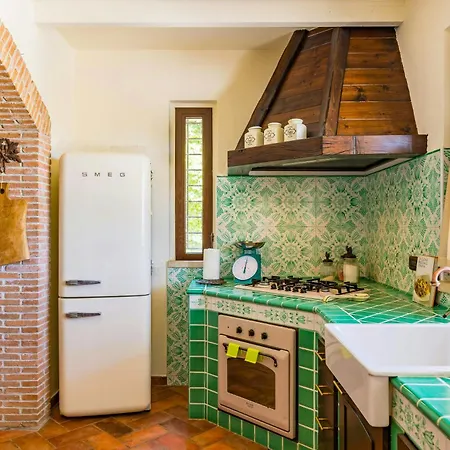Exclusive With Pool Near Caserta Caiazzo