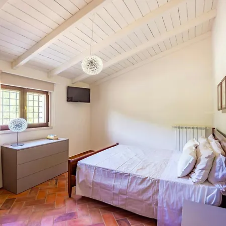 Exclusive With Pool Near Caserta Caiazzo